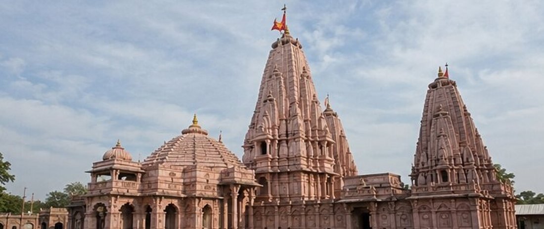 Nashik Tirth Yatra — Muktidham, Pandav Leni caves, Saptashringi, sacred sites circuit